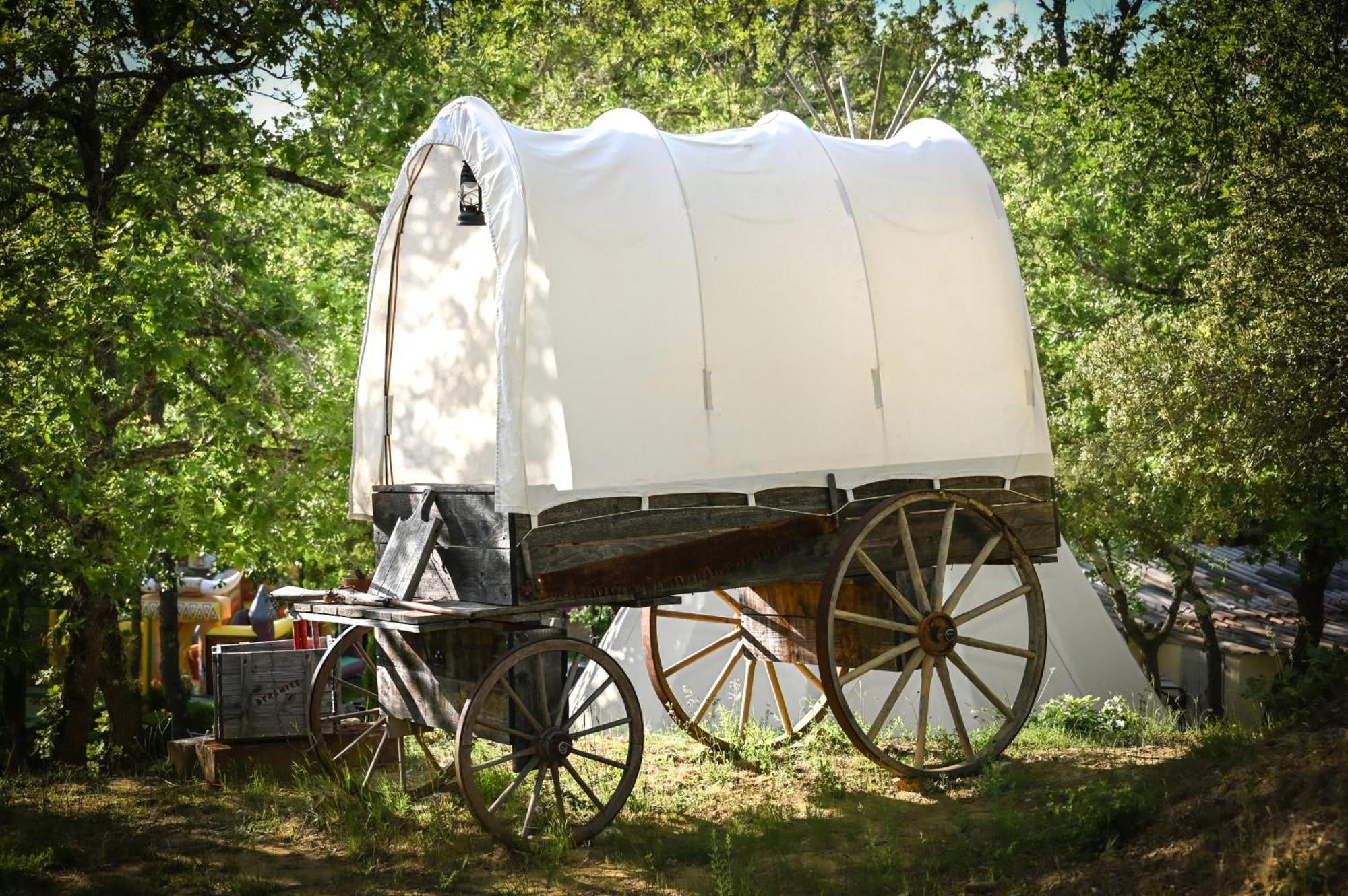 Camping Le Colorado Rustrel Ngoại thất bức ảnh